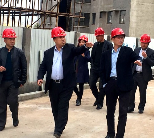 建設(shè)集團(tuán)副總經(jīng)理王寧一行視察神南華府項目