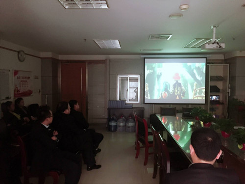 物資公司組織全體黨員觀看電影《建黨偉業(yè)》