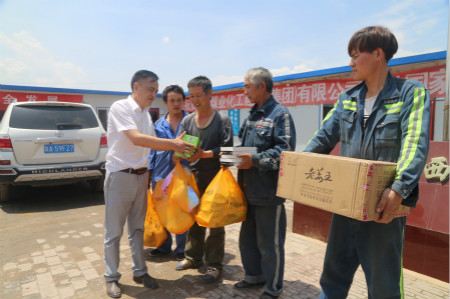 陜煤建設(shè)機(jī)電安裝公司啟動(dòng)“送清涼、查隱患、保安康”活動(dòng)