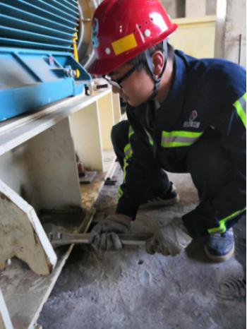 中秋佳節(jié)，我們在工地