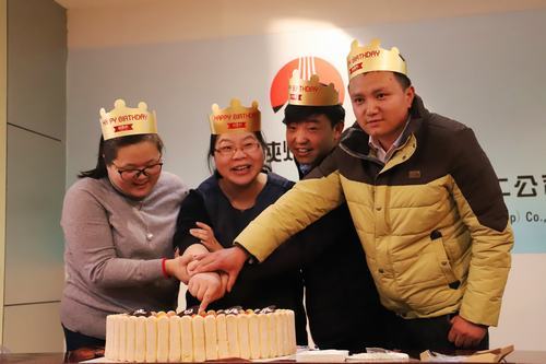 陜煤建設(shè)礦建二公司：黨的旗幟飄揚(yáng)在一線