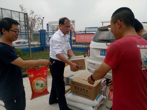 陜煤建設天工公司：中儲糧項目滑模忙，領導關(guān)懷送一線