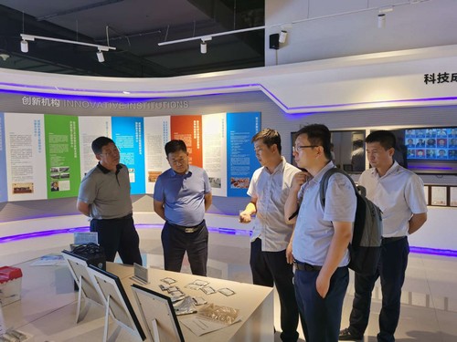 趙敬凱一行赴內蒙地區(qū)交流洽談