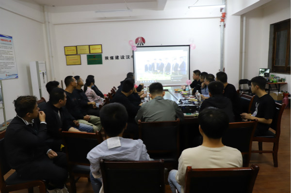 幸福時(shí)刻 你我同在