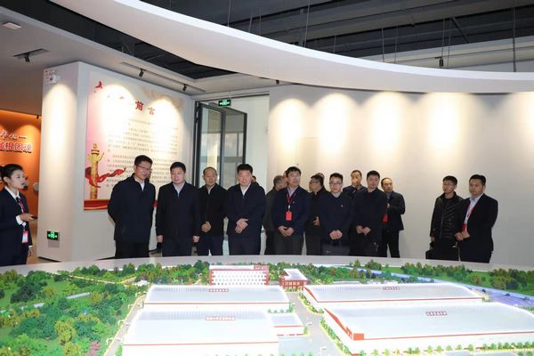 省國資委主任王海鵬一行深入陜煤建設(shè)天工公司承建的清澗北國棗業(yè)項(xiàng)目調(diào)研指導(dǎo)工作