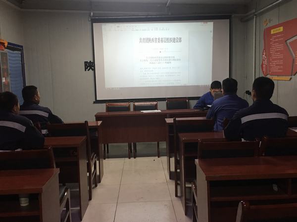 陜煤建設(shè)韓城分公司安裝三項(xiàng)目部“三個加強(qiáng)”開展團(tuán)員青年紀(jì)律作風(fēng)教育活動