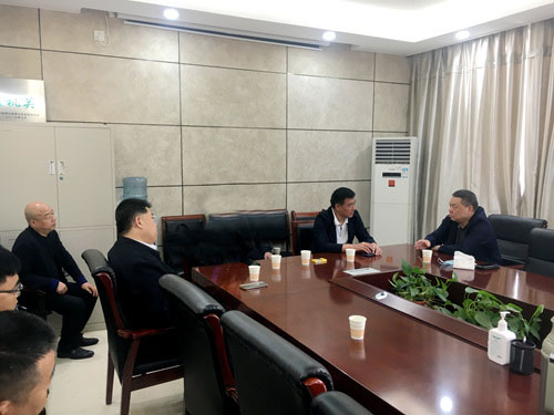 寧興剛、王寧在渭南梅園新村項目調研