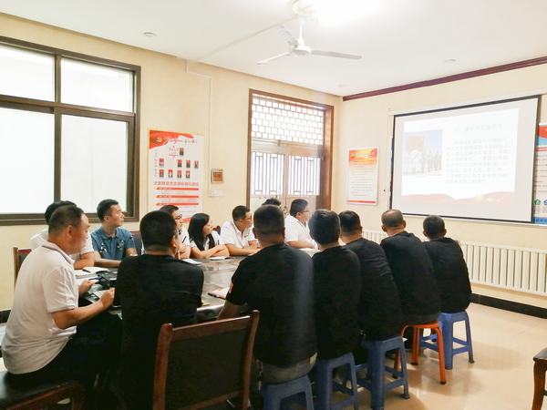 陜煤建設(shè)韓城分公司土建四項(xiàng)目部開展“迎八一 學(xué)黨史 憶初心”主題黨日活動(dòng)