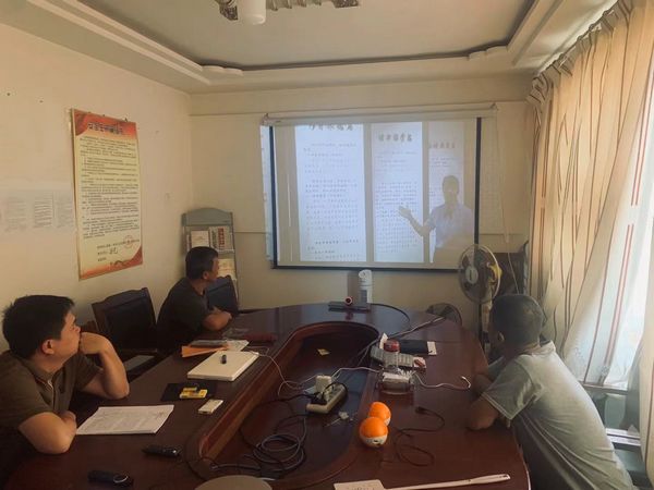 陜煤建設天工公司土建第二黨支部開展“傳承紅色家風、涵養(yǎng)初心使命”主題黨日活動