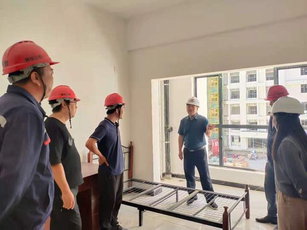 陜煤建設(shè)韓城分公司工會(huì)開展勞動(dòng)競賽調(diào)研暨慰問活動(dòng)