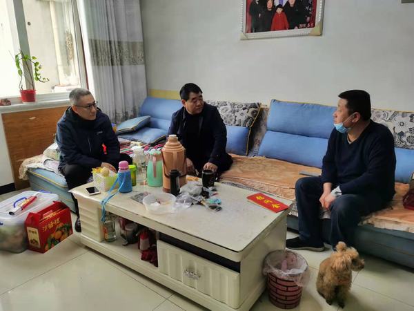 陜煤建設(shè)開展春節(jié)走訪慰問困難職工活動(dòng)