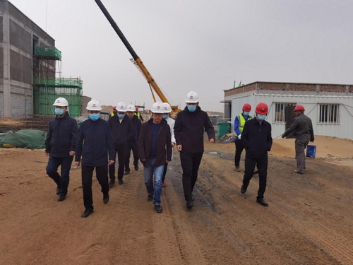 陜煤集團(tuán)基本建設(shè)管理部主任李云鵬一行蒞臨陜煤建設(shè)路橋分公司榆陽(yáng)煤炭物流園區(qū)項(xiàng)目檢查指導(dǎo)工作