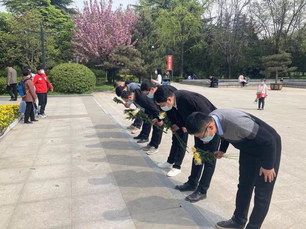 陜煤建設(shè)銅煤公司：緬懷英烈，清明節(jié)我們這樣過(guò)
