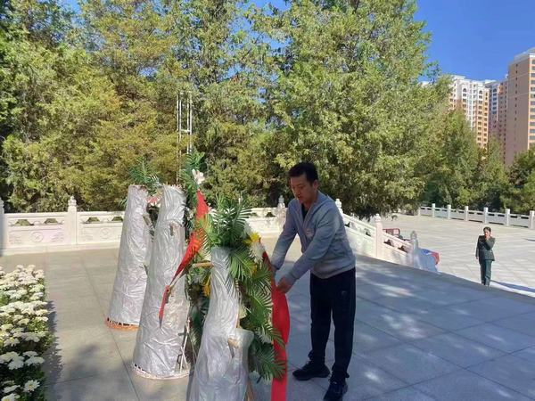 陜煤建設(shè)銅煤公司基層項目部開展“緬懷革命先烈 弘揚烈士精神”主題活動