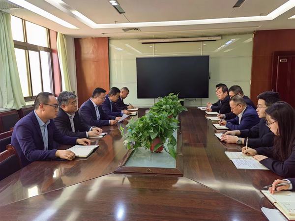 陜煤建設(shè)煤礦運(yùn)營(yíng)服務(wù)分公司召開(kāi)干部大會(huì)