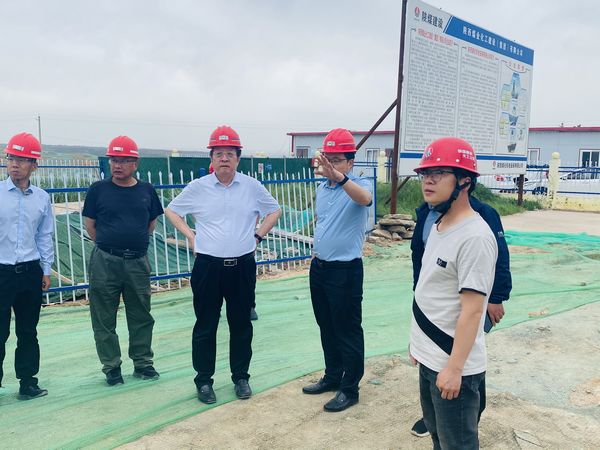 彬長集團黨委書記、董事長白永明蒞臨陜煤建設天工公司施工文家坡礦李家溝風井檢查指導工作