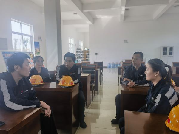 陜煤建設(shè)洗選煤運(yùn)營(yíng)公司神渭蒲城運(yùn)營(yíng)項(xiàng)目部:“談心”聚合力 “對(duì)話(huà)”助管理