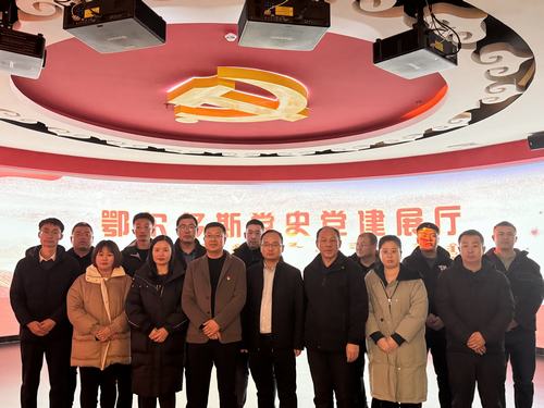 內(nèi)蒙古分公司“傳承紅色基因，賡續(xù)革命薪火”主題黨（團）日活動