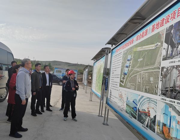 江西省贛州市委常委、副市長(zhǎng)竇良坦蒞臨陜煤建設(shè)天工公司新疆第一項(xiàng)目部調(diào)研指導(dǎo)工作