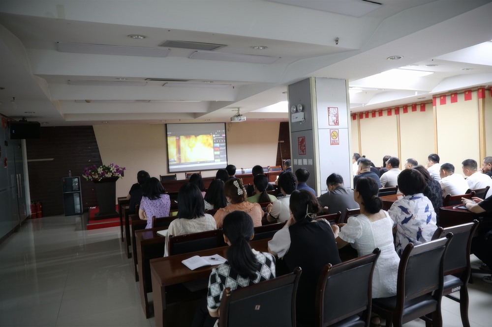 陜煤建設(shè)路橋分公司：把“黨建紅”融入“安全藍(lán)”，引領(lǐng)融合賦能高質(zhì)量發(fā)展