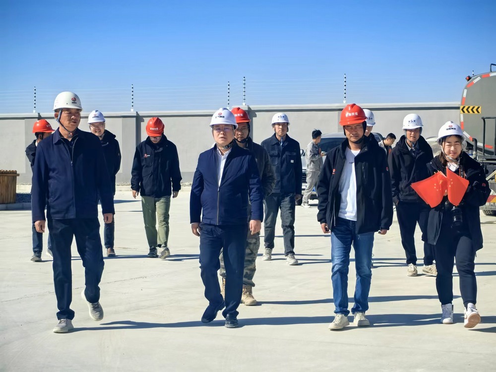 青海陜煤新能源科技有限公司董事長祝文軍深入陜煤建設(shè)天工公司基層項(xiàng)目開展國慶節(jié)安全檢查