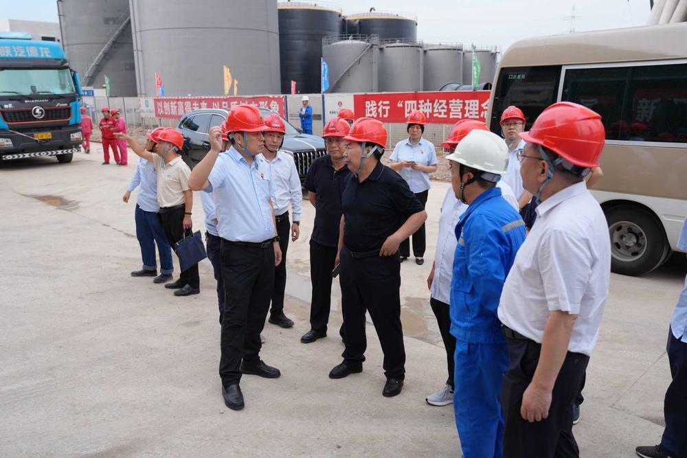 陜煤電力集團董事長馮平安一行深入陜煤建設(shè)石門電廠項目部及汨羅電廠項目部檢查指導工作